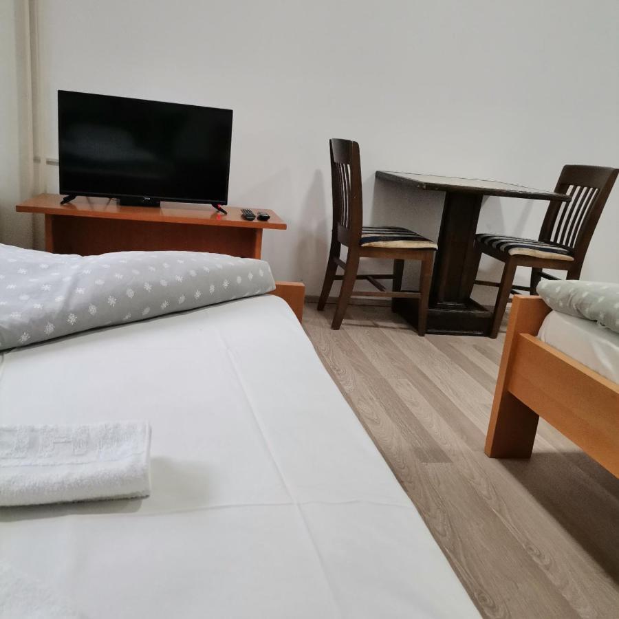 Hotel Duga Novi Sad Eksteriør billede