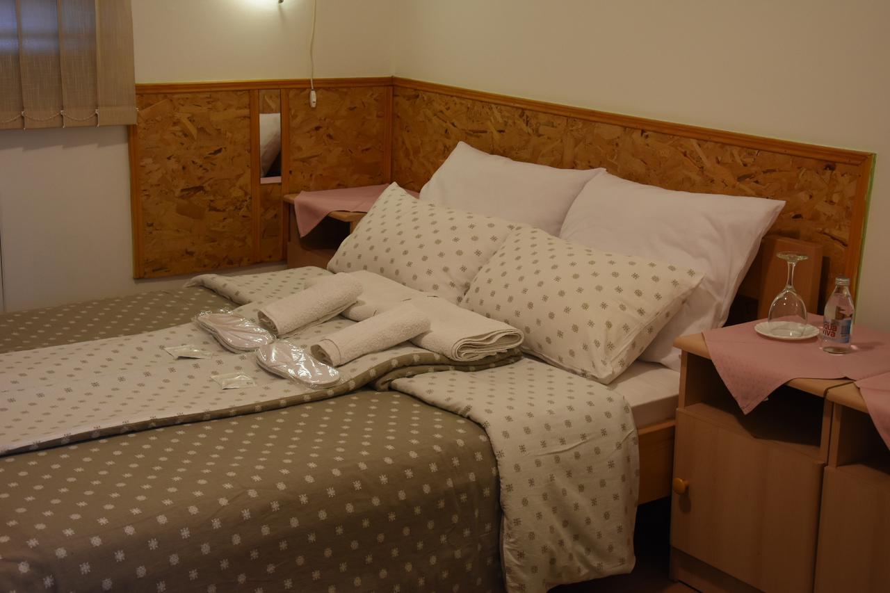 Hotel Duga Novi Sad Eksteriør billede